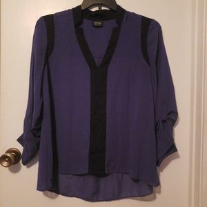 Nicole by Nicole Miler Blue blouse w/ black detail